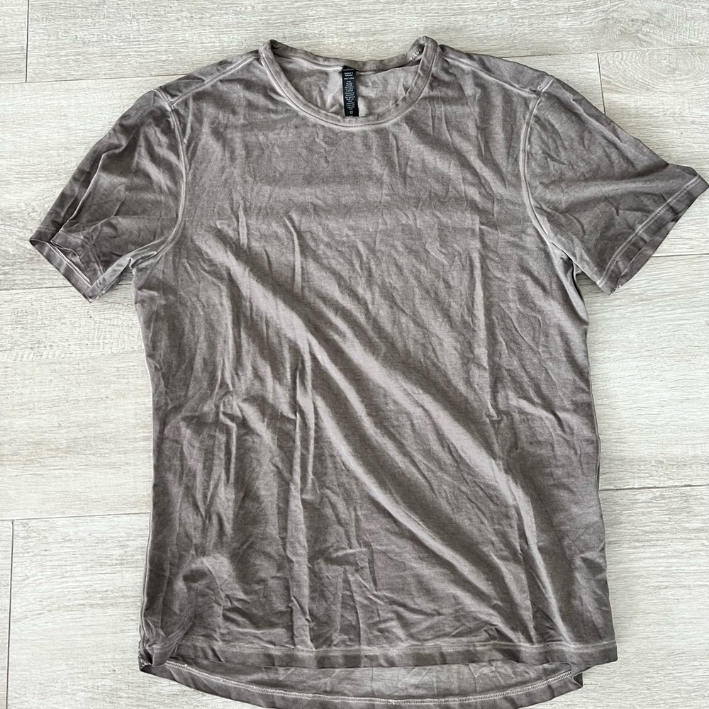 Lululemon mens tshirt